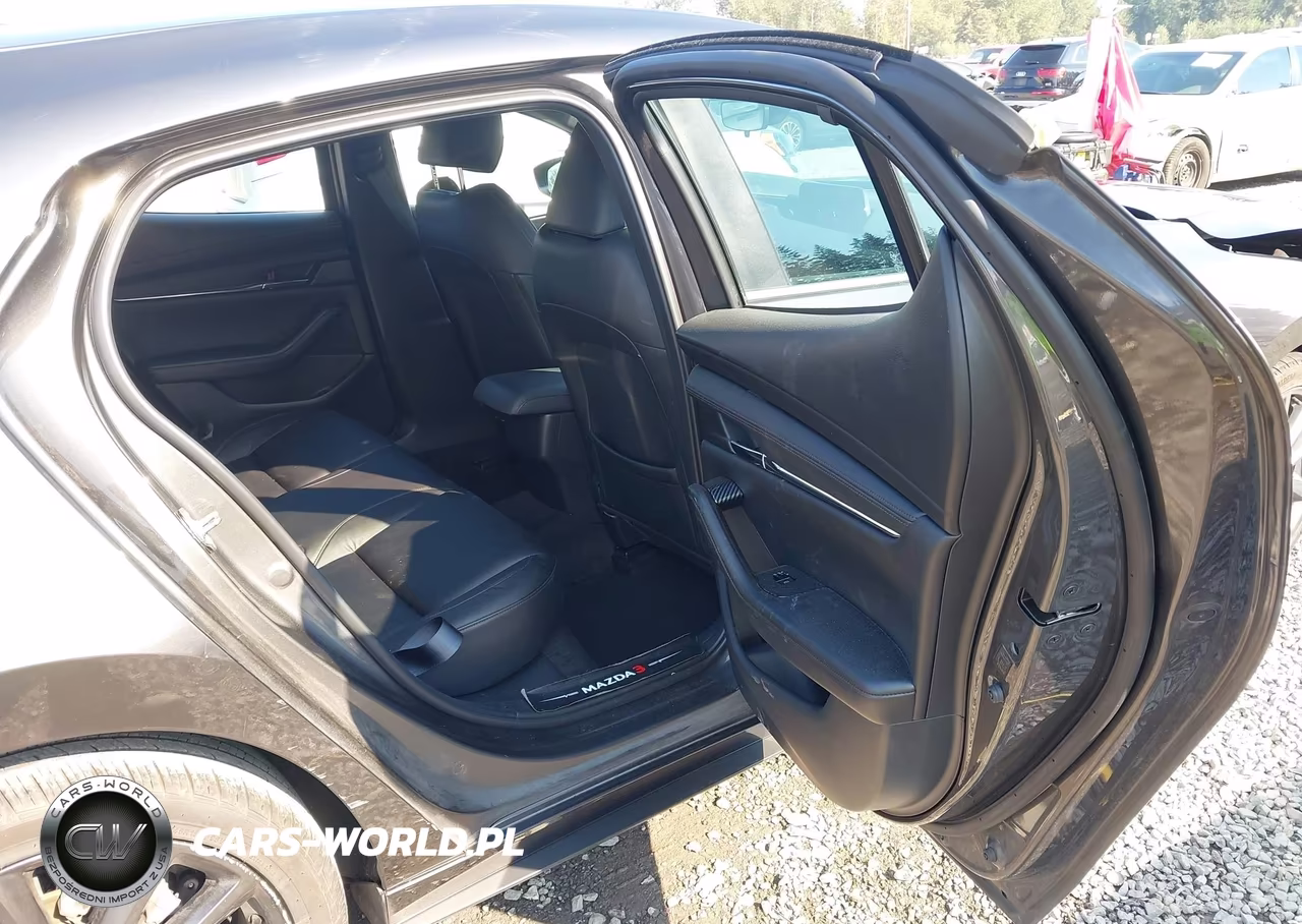 2024 Mazda Mazda3 2.5 S Preferred VIN:JM1BPALM0R1650415 - 8