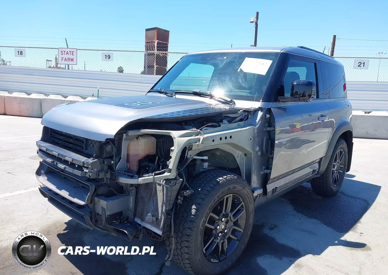 2022 Land Rover Defender 90 S VIN:SALEJ6RXXN2091384 - 6