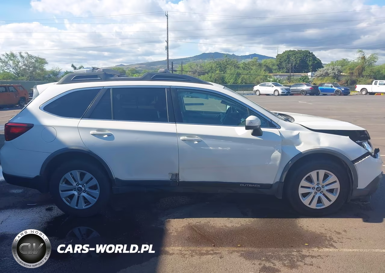 2015 Subaru Outback 2.5I Premium VIN:4S4BSBEC1F3265336 - 18