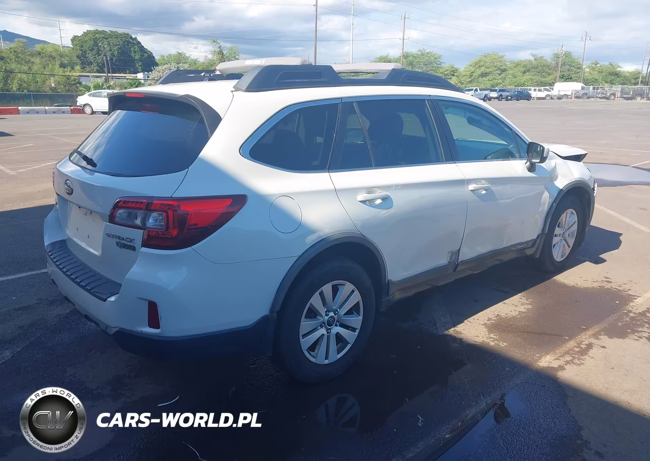 2015 Subaru Outback 2.5I Premium VIN:4S4BSBEC1F3265336 - 4