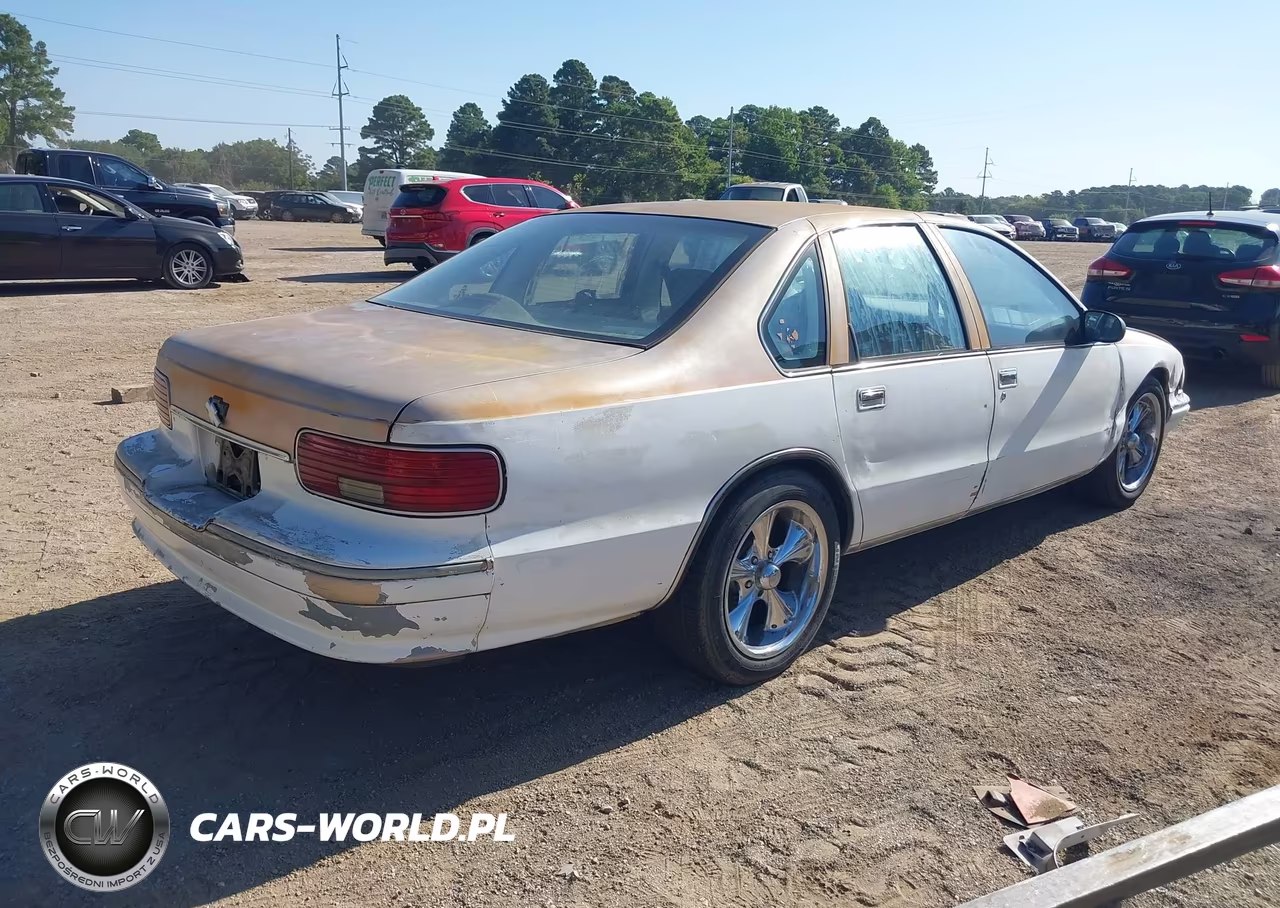 1996 Chevrolet Caprice - Impala Classic Ss VIN:1G1BL52P8TR129846 - 4