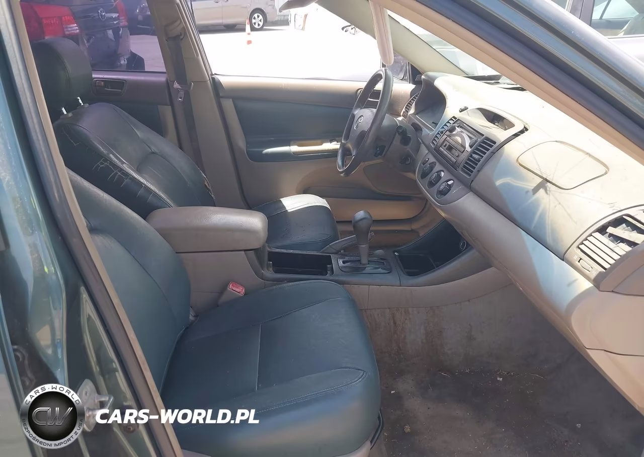 2004 Toyota Camry Le VIN:4T1BE32K84U311129 - 5