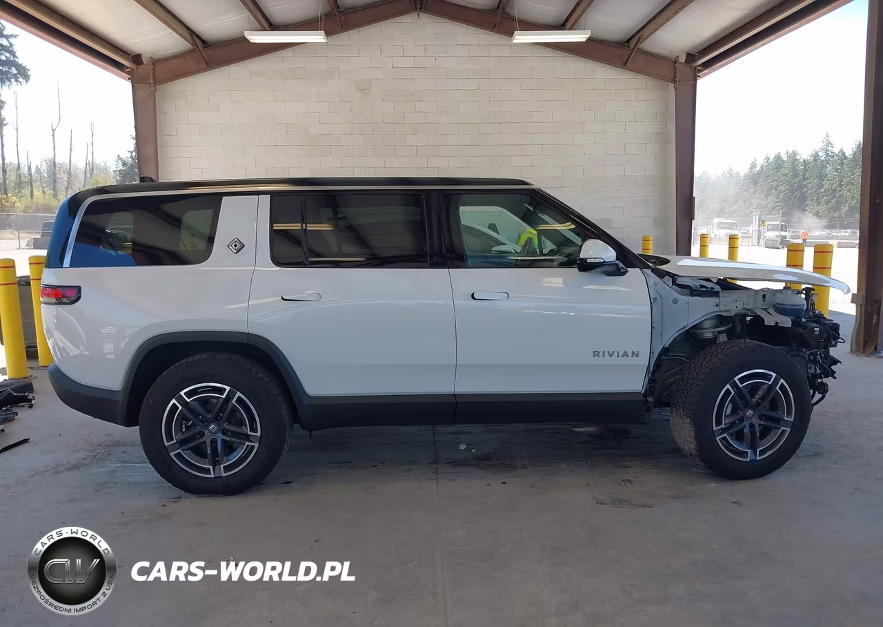 2025 Rivian R1S Adventure Dual Motor Large Pack-Adventure Dual Motor Max Pack VIN:7PDSGBBAXSN047220 - 14