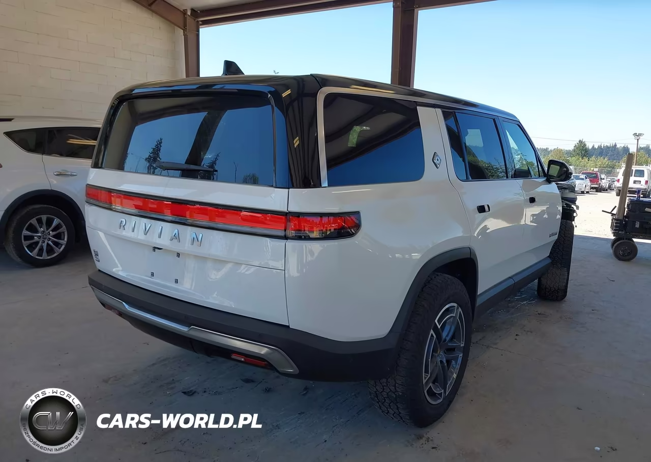 2025 Rivian R1S Adventure Dual Motor Large Pack-Adventure Dual Motor Max Pack VIN:7PDSGBBAXSN047220 - 4