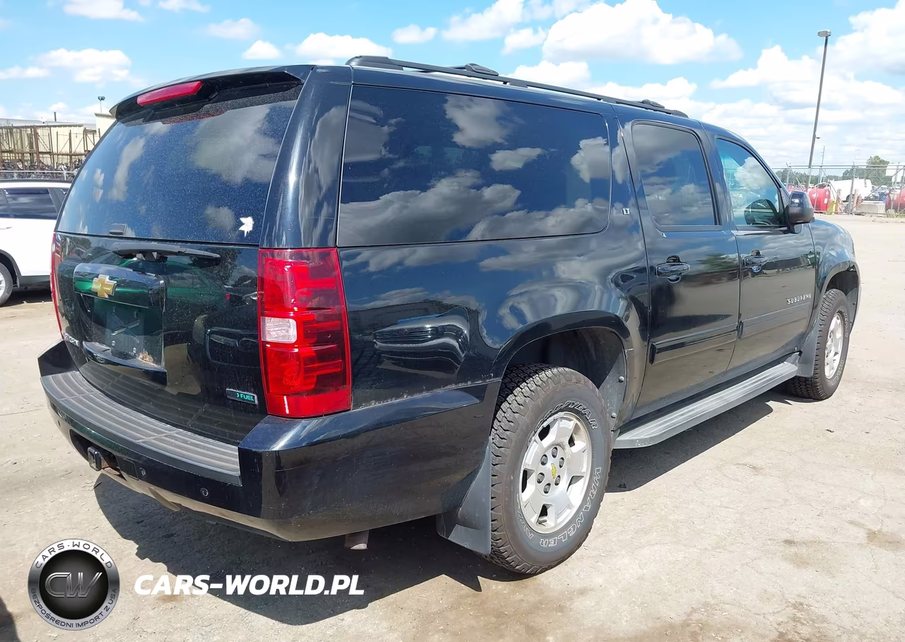 2012 Chevrolet Suburban Lt VIN:1GNSKJE73CR199342 - 4