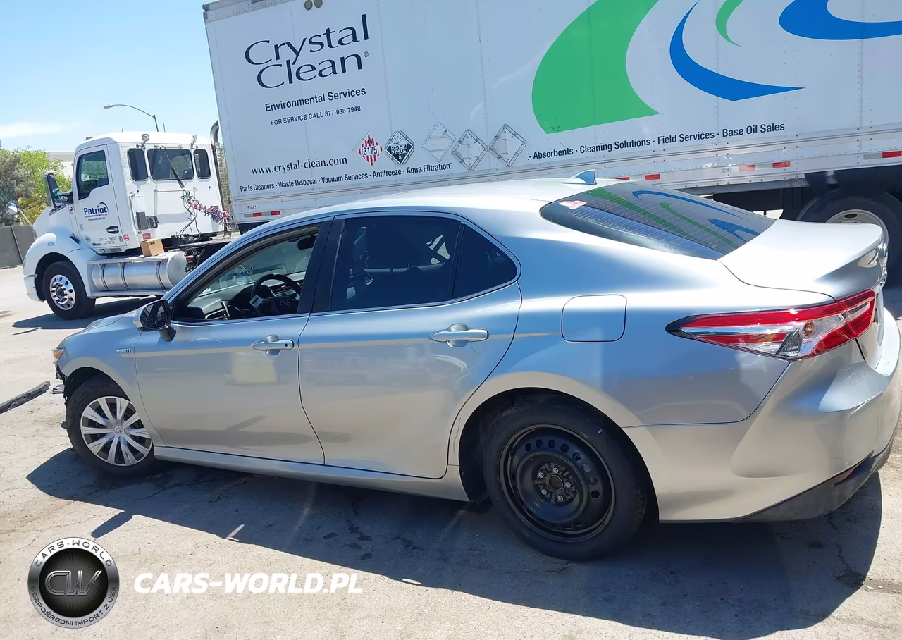 2020 Toyota Camry Le Hybrid VIN:4T1C31AK2LU529887 - 15
