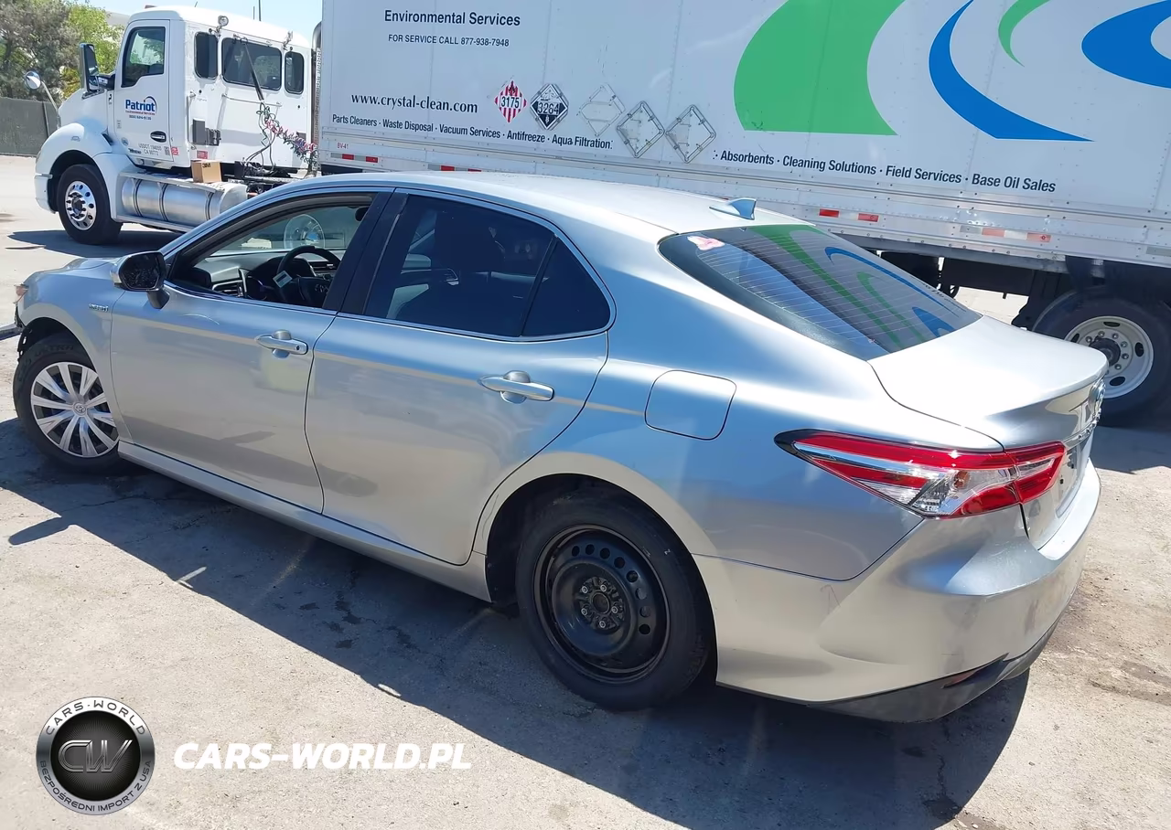 2020 Toyota Camry Le Hybrid VIN:4T1C31AK2LU529887 - 3