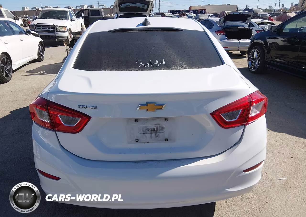 2019 Chevrolet Cruze Ls VIN:1G1BC5SM9K7140001 - 16