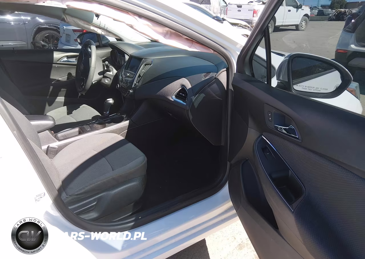 2019 Chevrolet Cruze Ls VIN:1G1BC5SM9K7140001 - 5