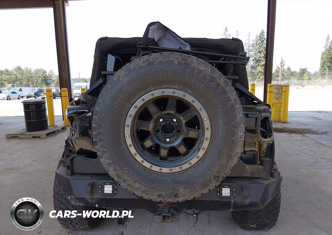 2013 Jeep Wrangler Unlimited Rubicon VIN:1C4HJWFG7DL662086 - 16