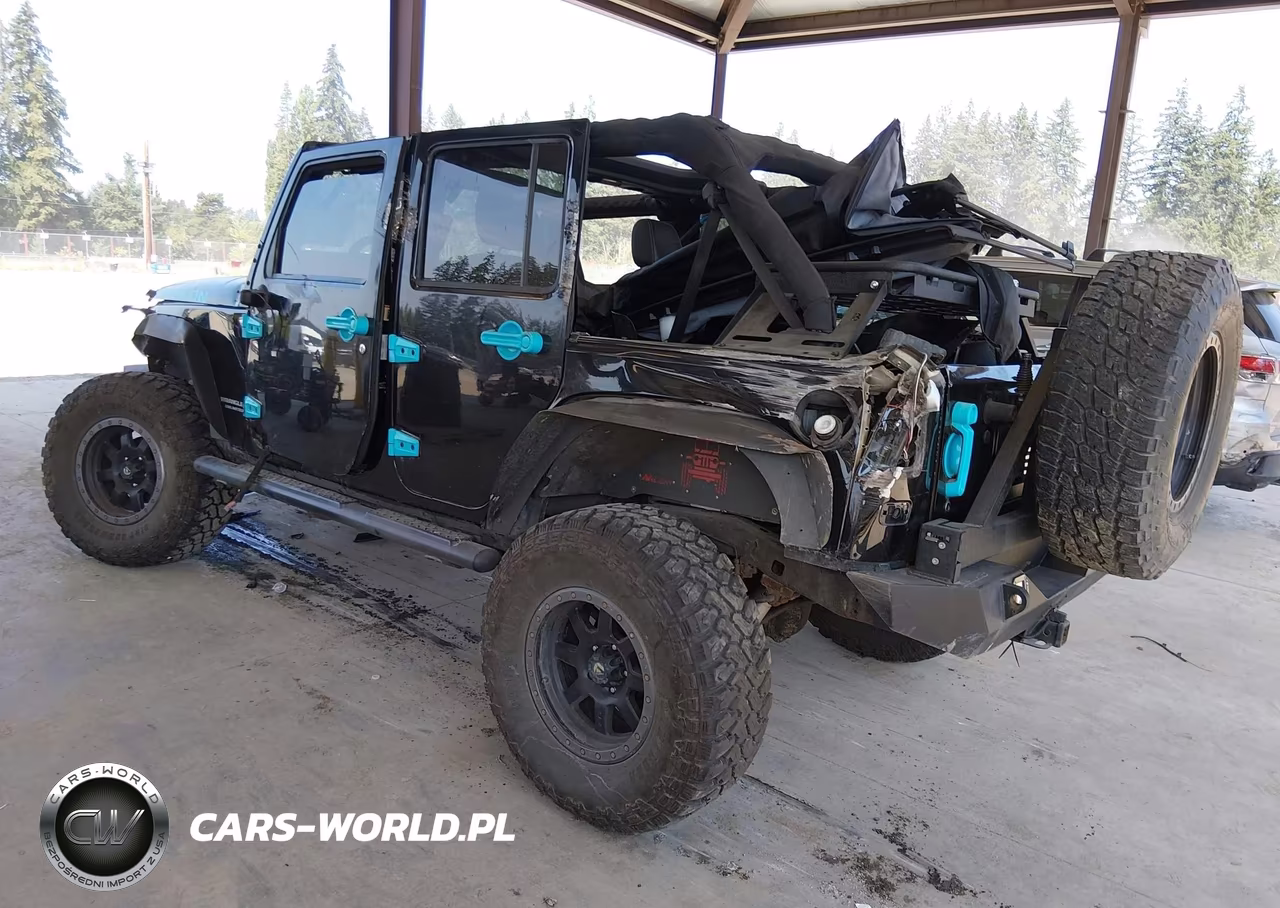 2013 Jeep Wrangler Unlimited Rubicon VIN:1C4HJWFG7DL662086 - 3