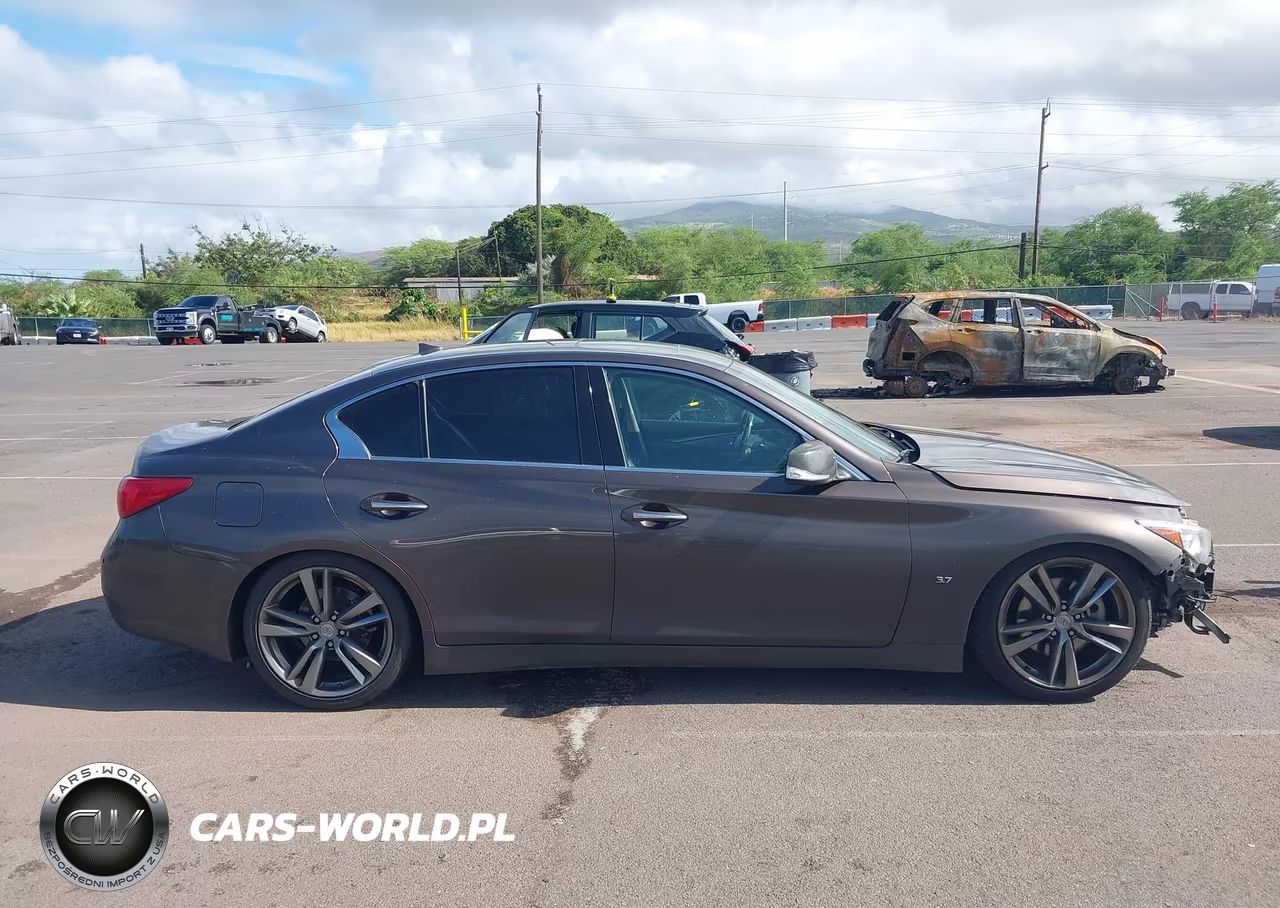 2015 Infiniti Q50 Premium VIN:JN1BV7AP9FM351329 - 13