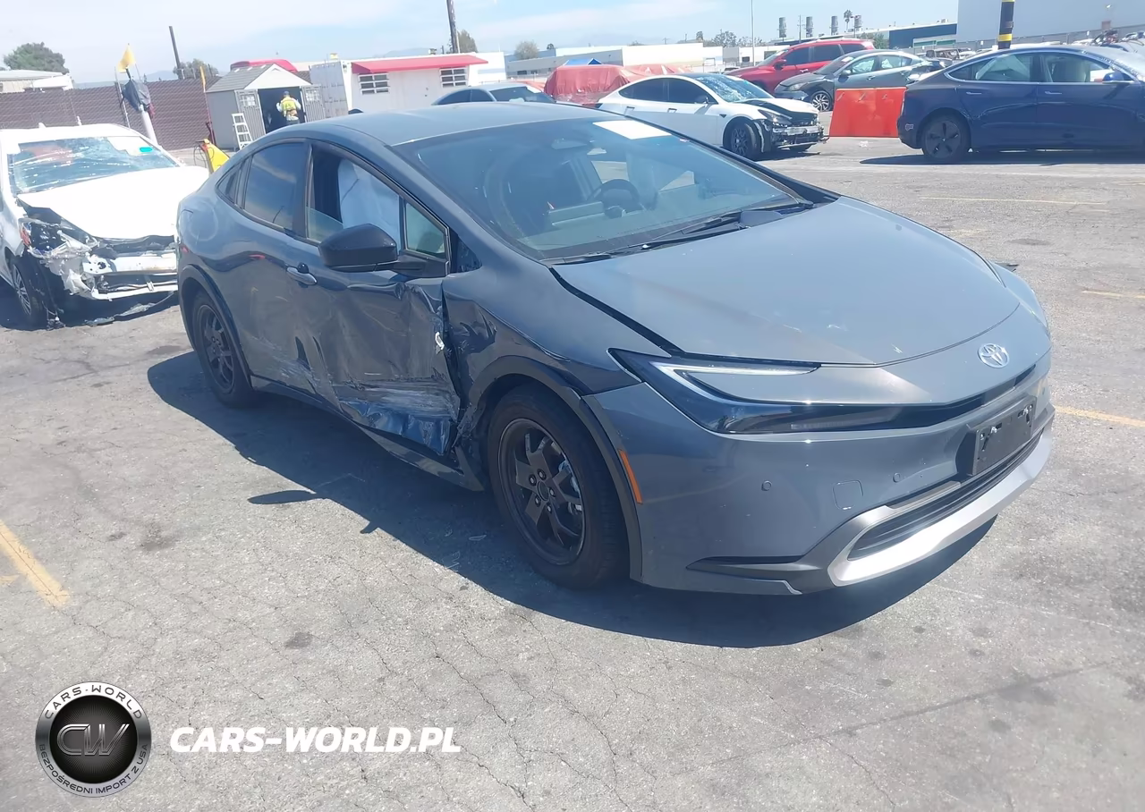 2026 Toyota Prius Plug-In Hybrid Se VIN:JTDACACU2T3067007 - 1