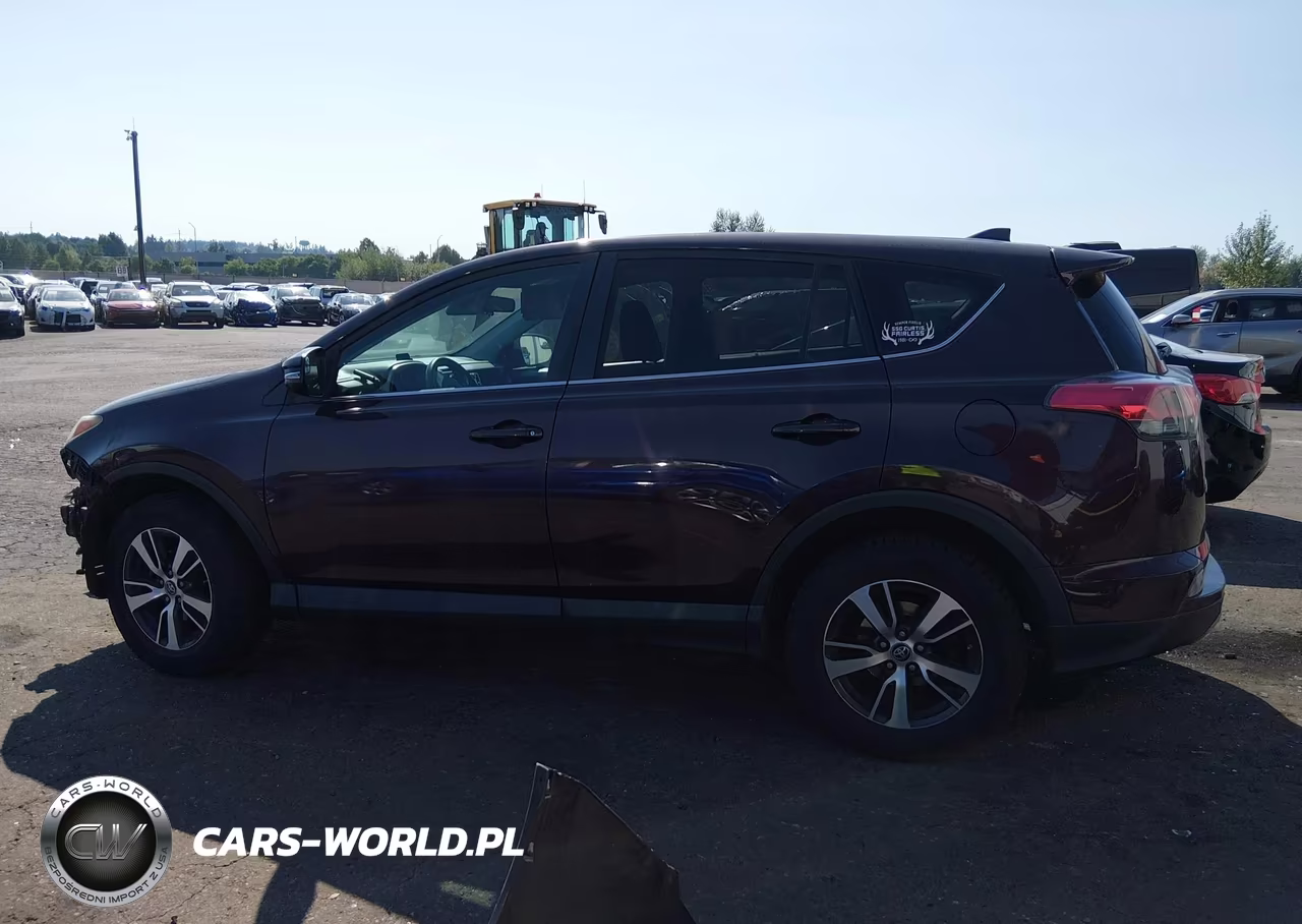2018 Toyota Rav4 Xle VIN:2T3RFREV5JW792965 - 15