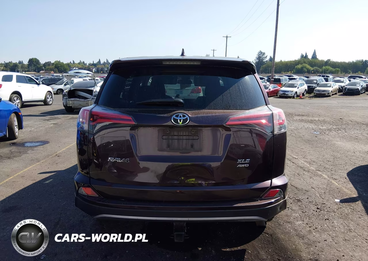 2018 Toyota Rav4 Xle VIN:2T3RFREV5JW792965 - 17