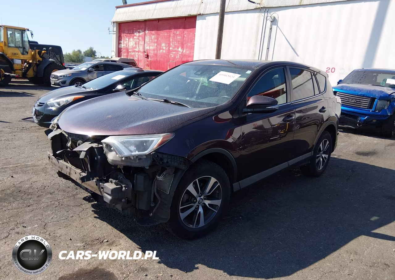 2018 Toyota Rav4 Xle VIN:2T3RFREV5JW792965 - 2