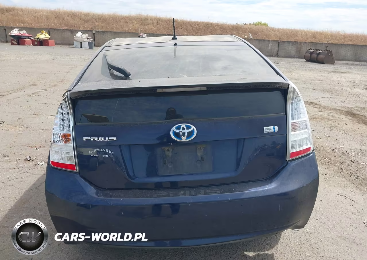 2013 Toyota Prius Two VIN:JTDKN3DUXD1633758 - 16