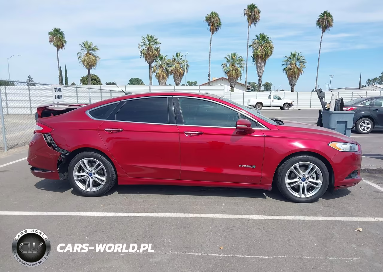 2016 Ford Fusion Hybrid Titanium VIN:3FA6P0RUXGR282434 - 14