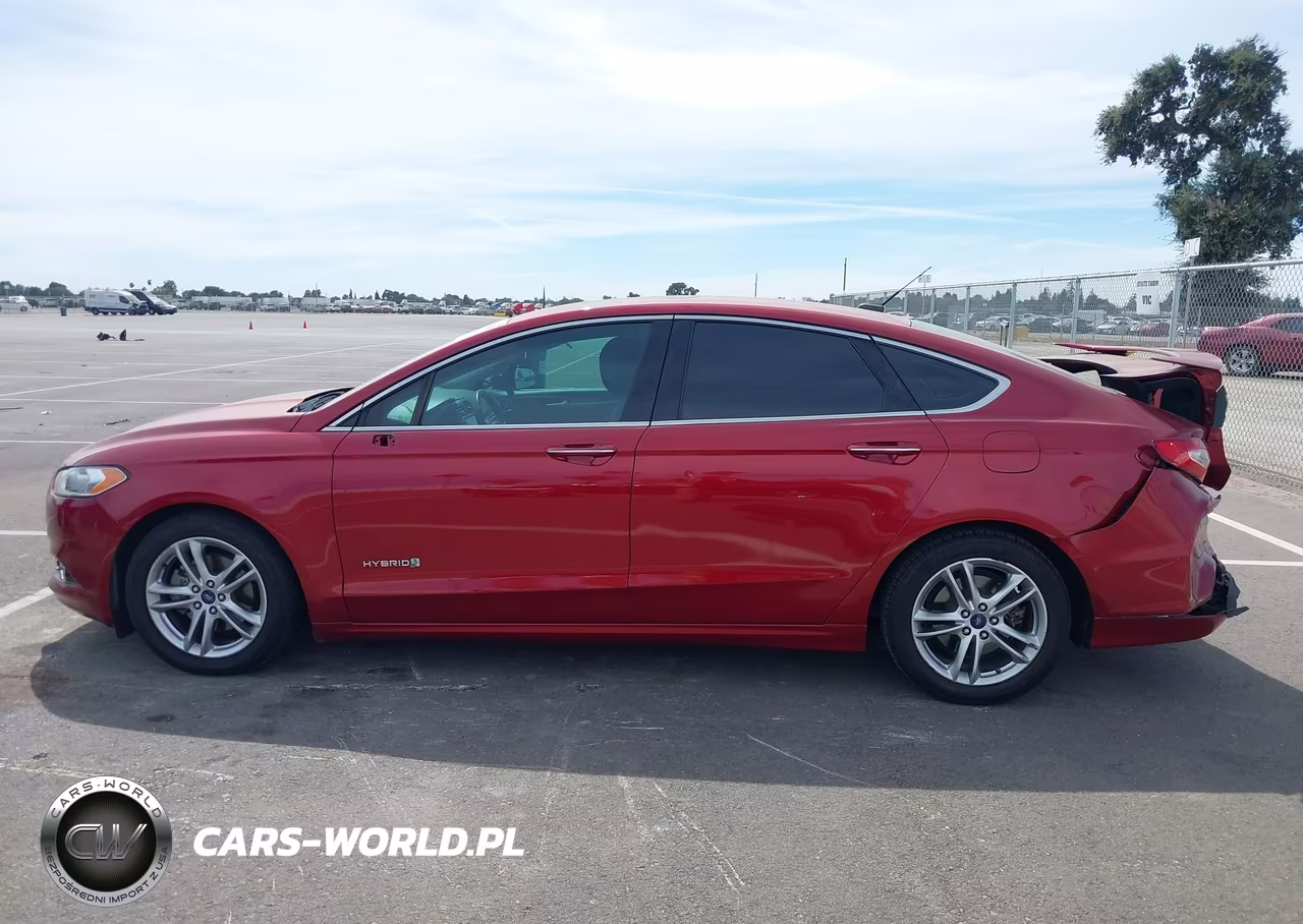 2016 Ford Fusion Hybrid Titanium VIN:3FA6P0RUXGR282434 - 15