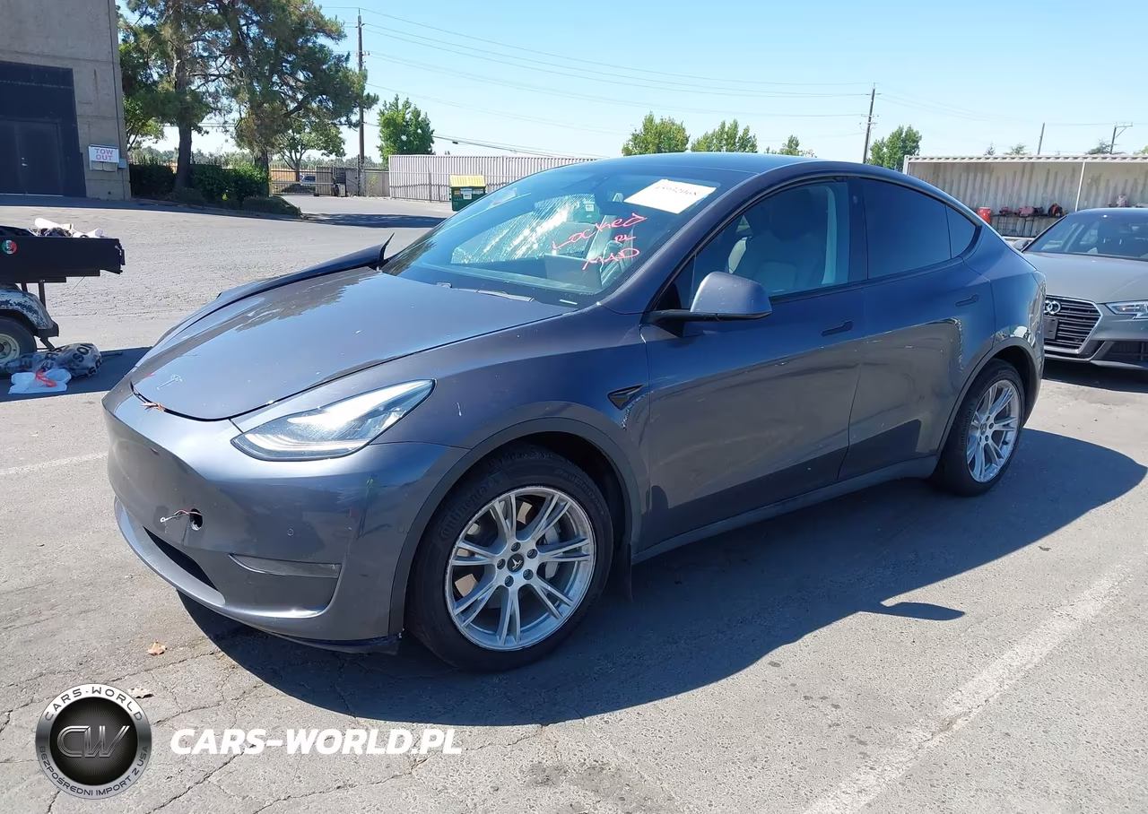 2021 Tesla Model Y Long Range Dual Motor All-Wheel Drive VIN:5YJYGDEE5MF071065 - 2