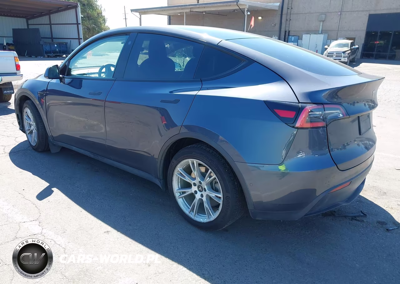 2021 Tesla Model Y Long Range Dual Motor All-Wheel Drive VIN:5YJYGDEE5MF071065 - 3