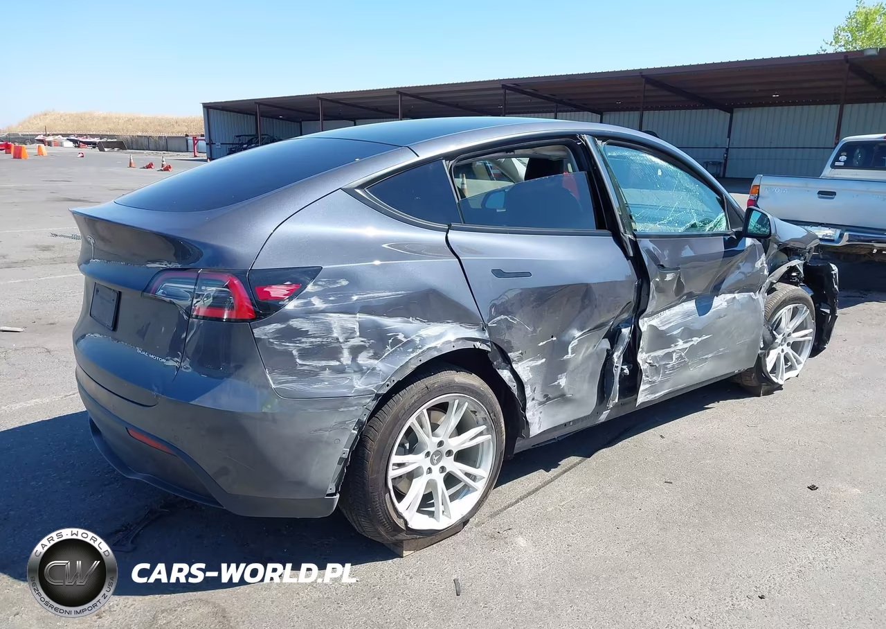 2021 Tesla Model Y Long Range Dual Motor All-Wheel Drive VIN:5YJYGDEE5MF071065 - 4