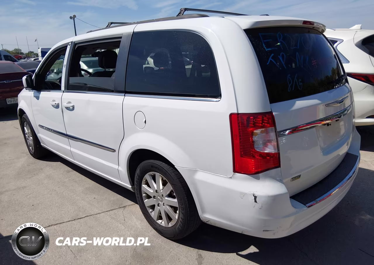 2014 Chrysler Town & Country Touring VIN:2C4RC1BGXER270011 - 3