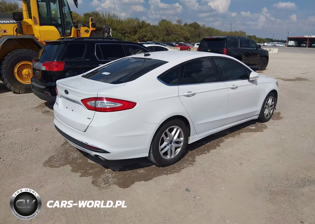 2014 Ford Fusion Se VIN:3FA6P0H79ER322821 - 4
