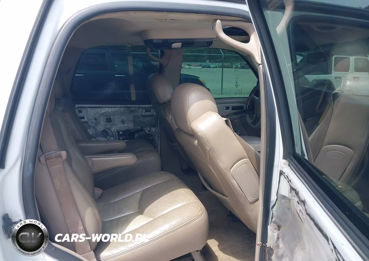 2003 GMC Yukon Denali VIN:1GKEK63UX3J214773 - 8