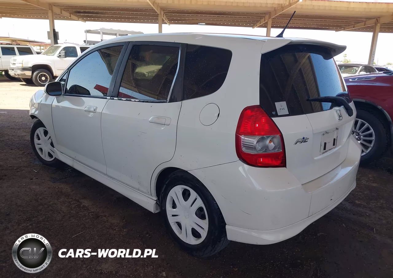 2007 Honda Fit Sport VIN:JHMGD38637S048182 - 3