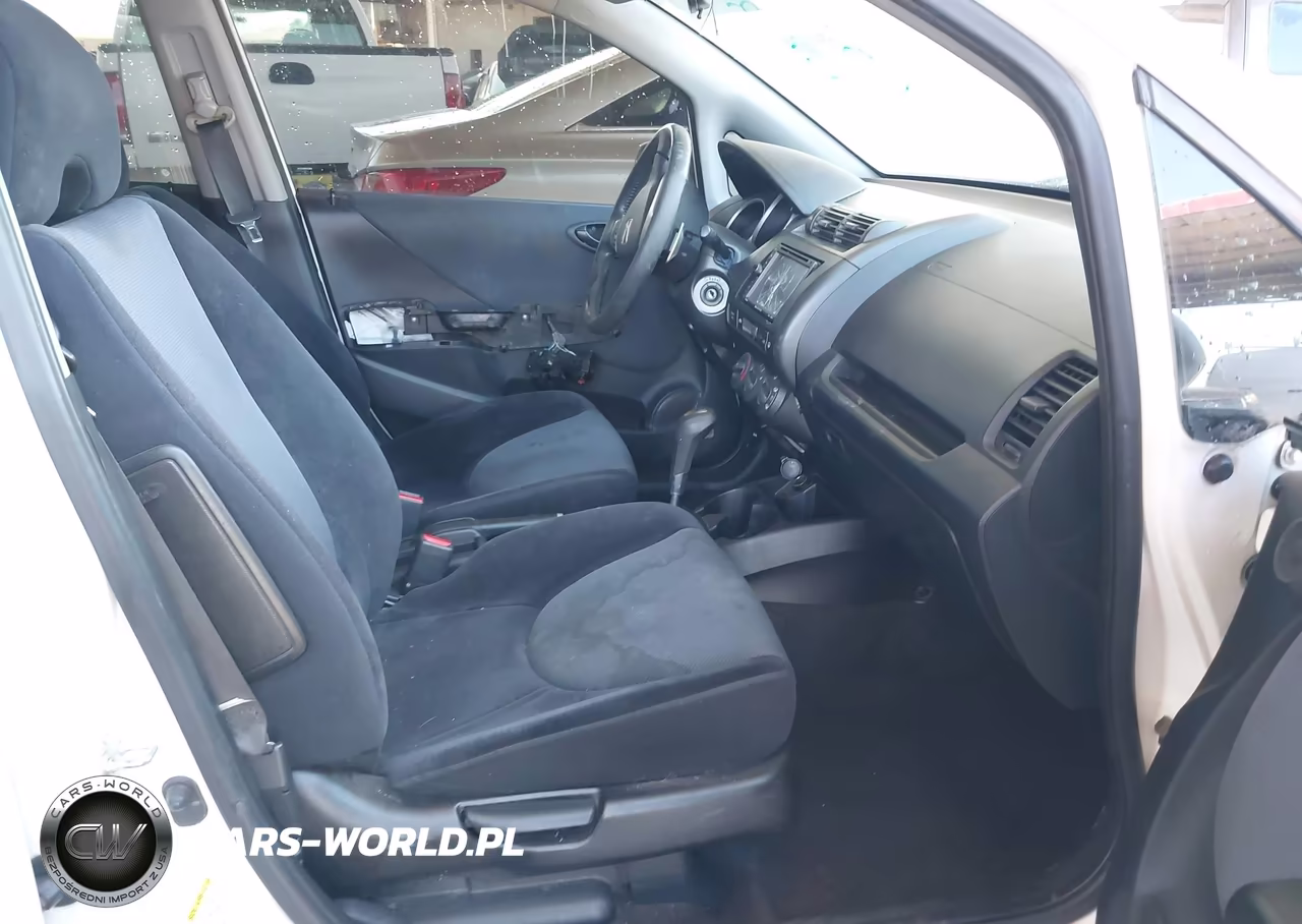 2007 Honda Fit Sport VIN:JHMGD38637S048182 - 5