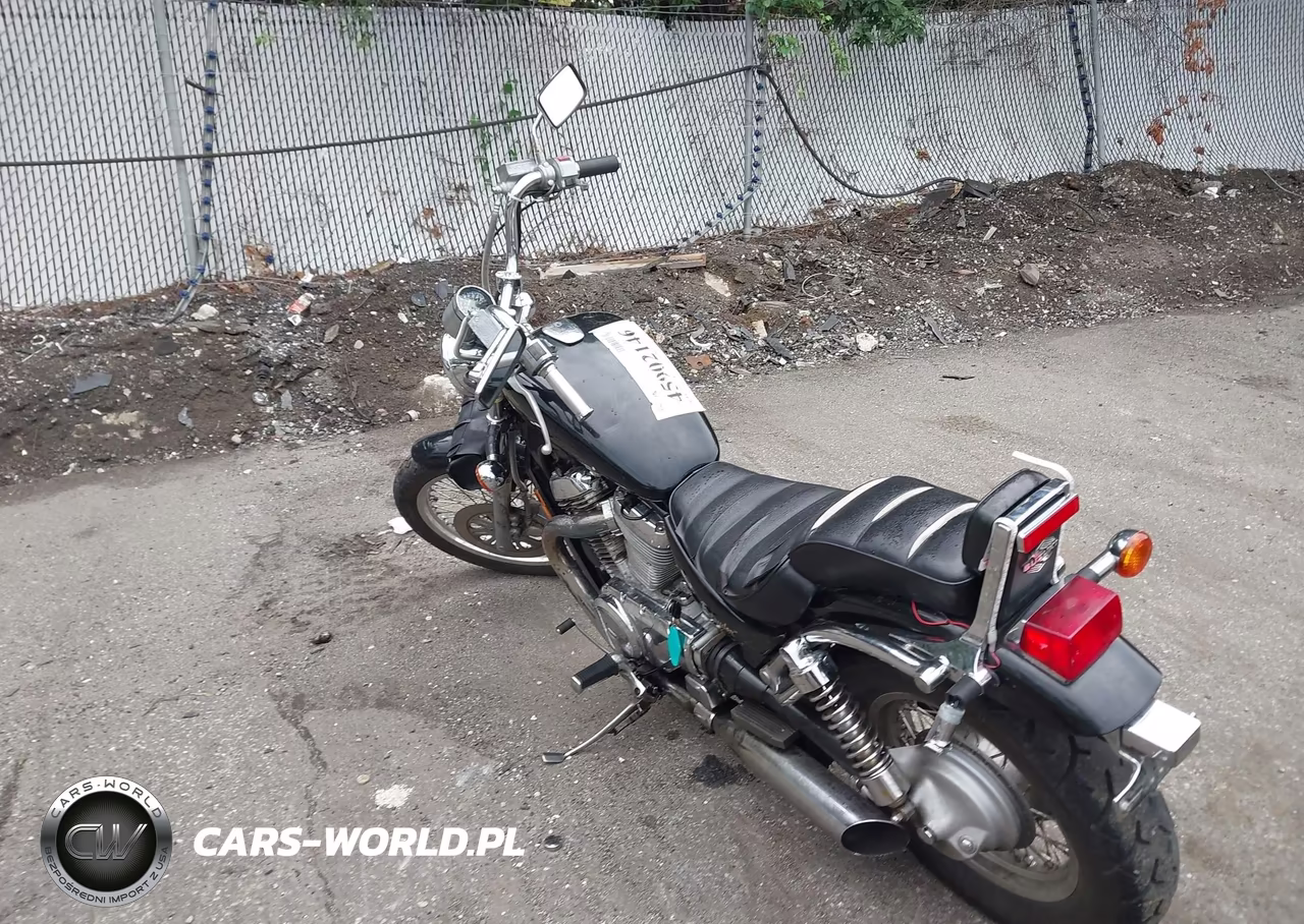 1987 Suzuki Vs700 VIN:JS1VP51A3H2102182 - 3