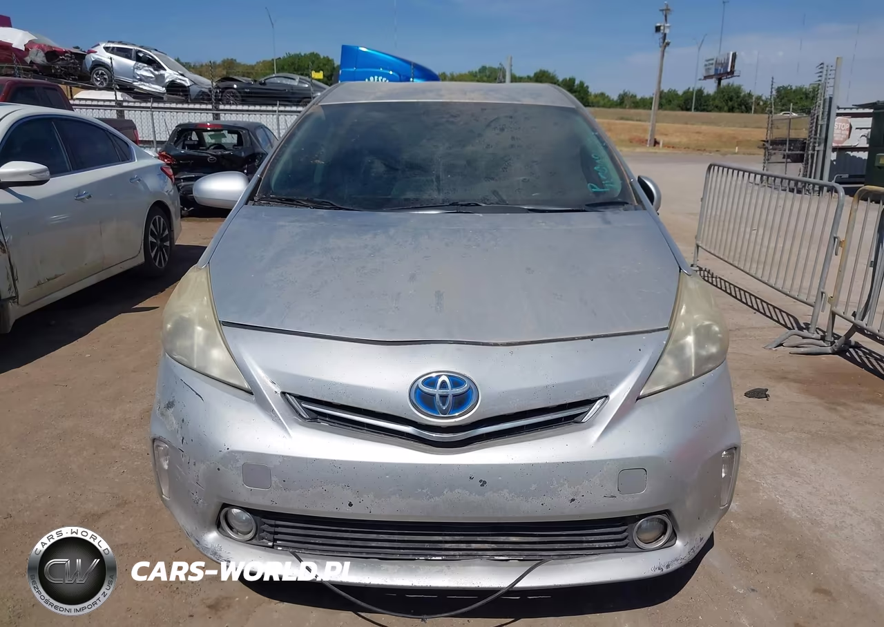2013 Toyota Prius V Two VIN:JTDZN3EU9D3192772 - 12