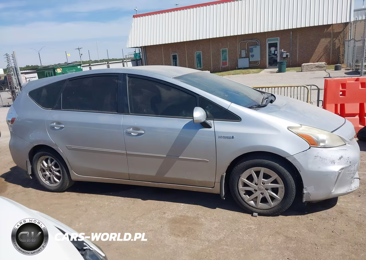 2013 Toyota Prius V Two VIN:JTDZN3EU9D3192772 - 13