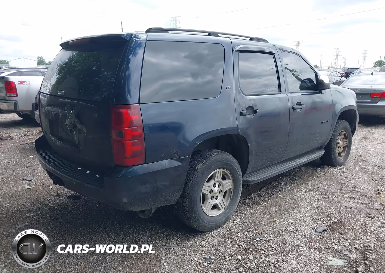 2007 Chevrolet Tahoe Ls VIN:1GNFK13077J110545 - 4