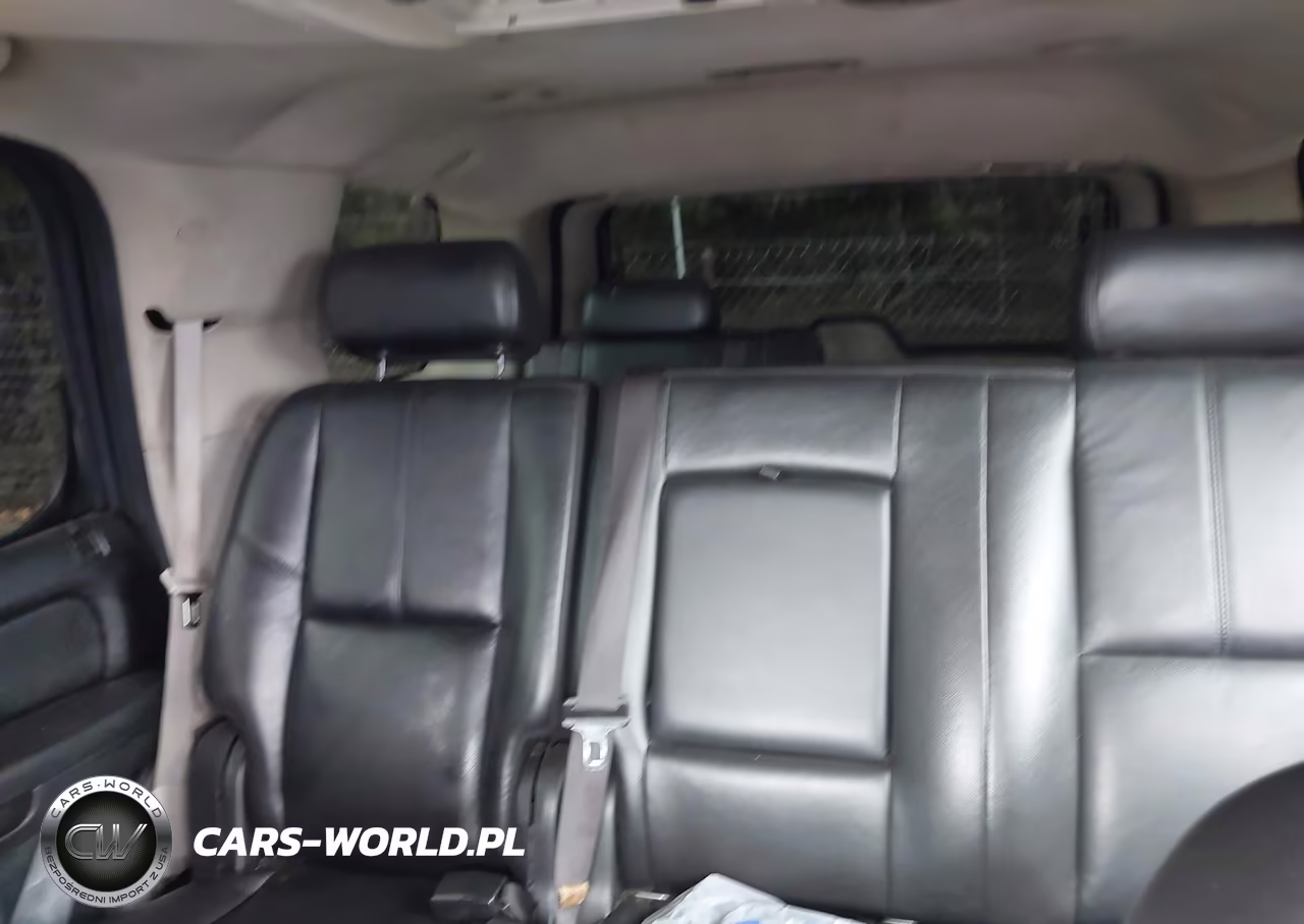 2007 Chevrolet Tahoe Ls VIN:1GNFK13077J110545 - 8