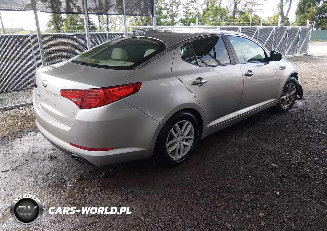 2013 Kia Optima Lx VIN:KNAGM4A7XD5374904 - 4