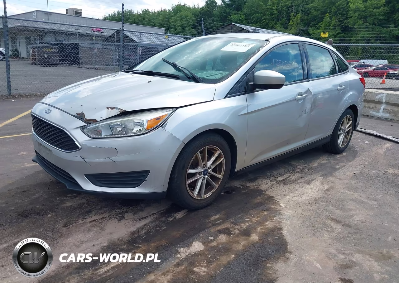 2018 Ford Focus Se VIN:1FADP3FE7JL307043 - 2