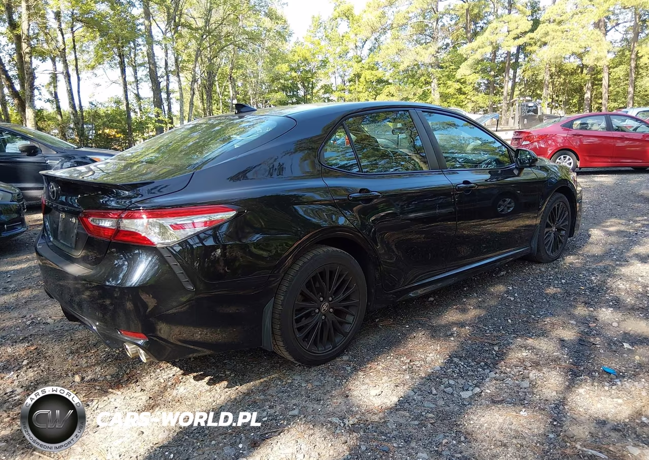 2020 Toyota Camry Se Nightshade Edition VIN:4T1G11AK3LU364598 - 4