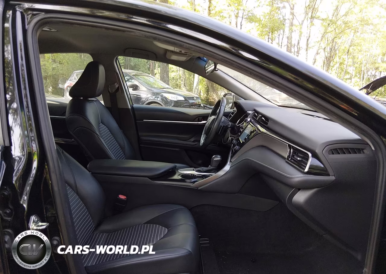 2020 Toyota Camry Se Nightshade Edition VIN:4T1G11AK3LU364598 - 5