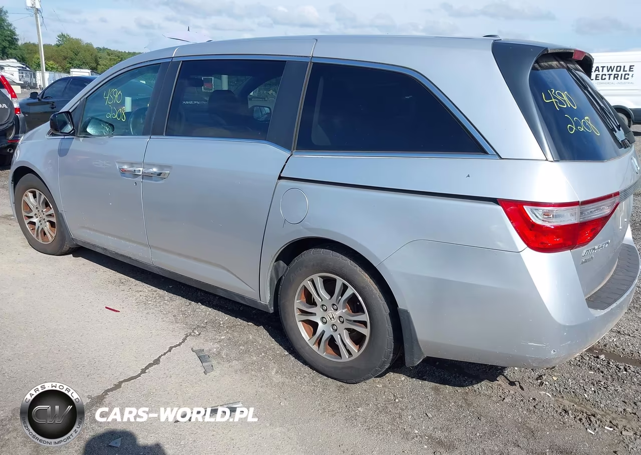 2013 Honda Odyssey Ex-L VIN:5FNRL5H64DB002202 - 3