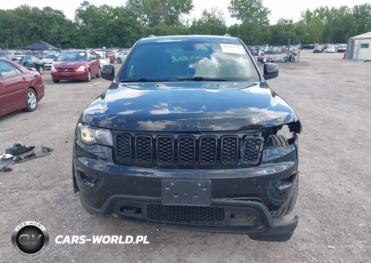 2018 Jeep Grand Cherokee Upland 4X4 VIN:1C4RJFAG7JC383583 - 13