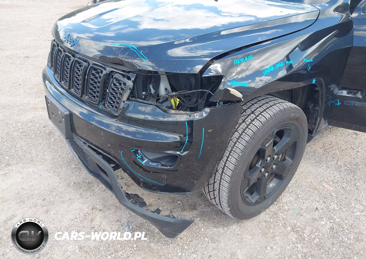 2018 Jeep Grand Cherokee Upland 4X4 VIN:1C4RJFAG7JC383583 - 6