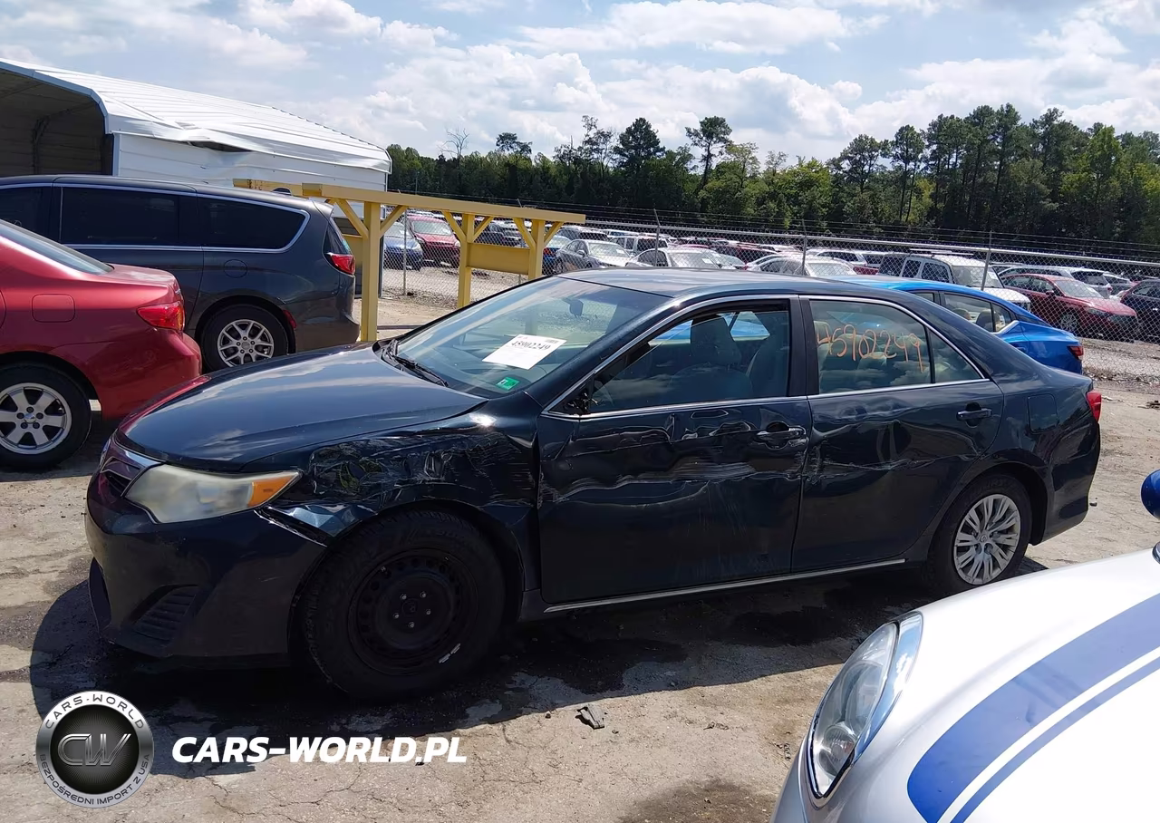2014 Toyota Camry Le VIN:4T1BF1FK5EU406969 - 14