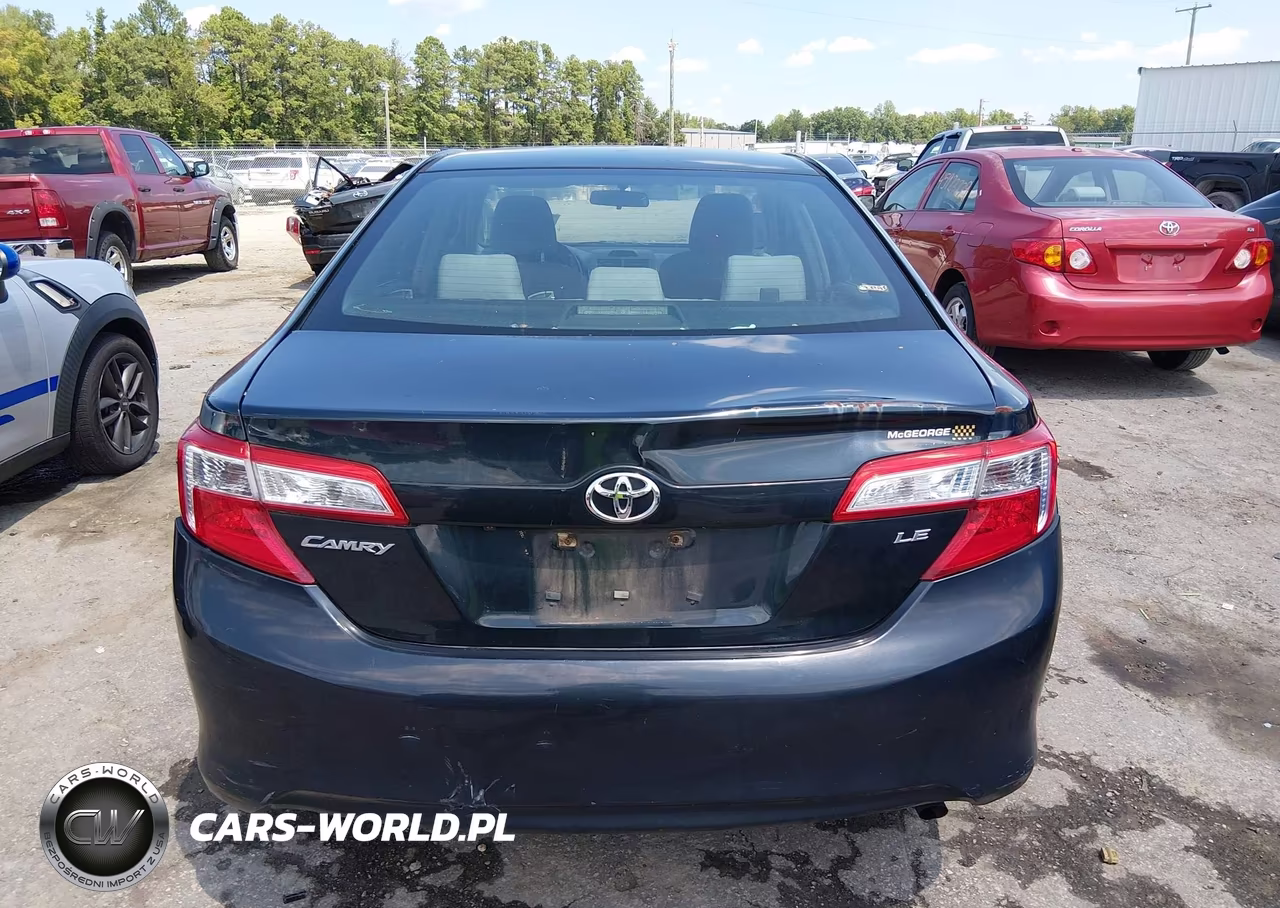 2014 Toyota Camry Le VIN:4T1BF1FK5EU406969 - 16