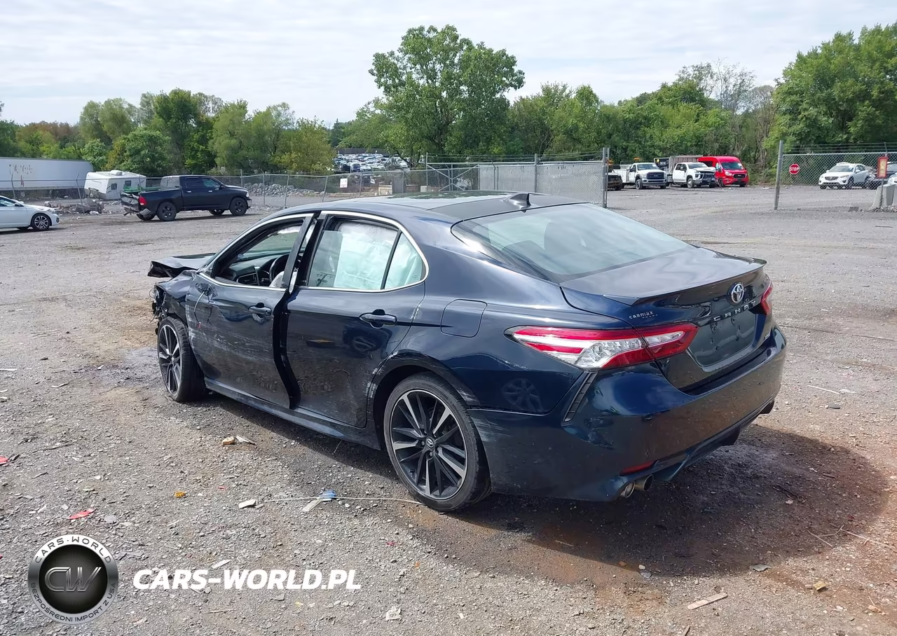 2020 Toyota Camry Xse VIN:4T1K61AK1LU333720 - 3