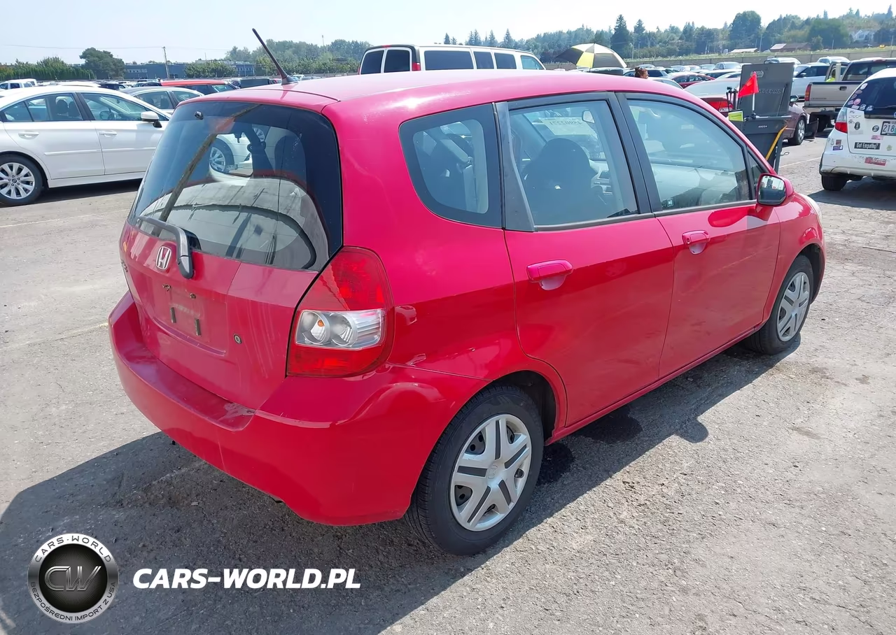 2008 Honda Fit VIN:JHMGD38478S062361 - 4