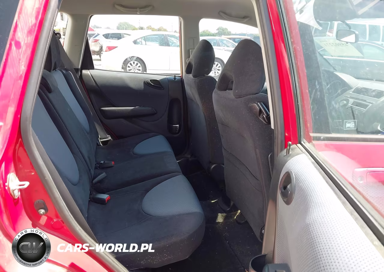 2008 Honda Fit VIN:JHMGD38478S062361 - 8