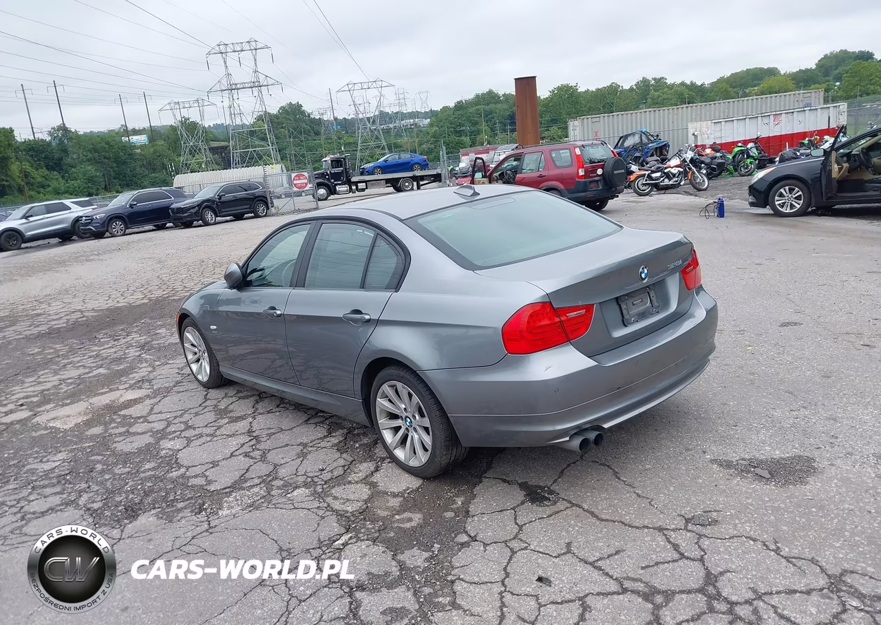 2011 BMW 328I xDrive VIN:WBAPK7C57BF086767 - 3