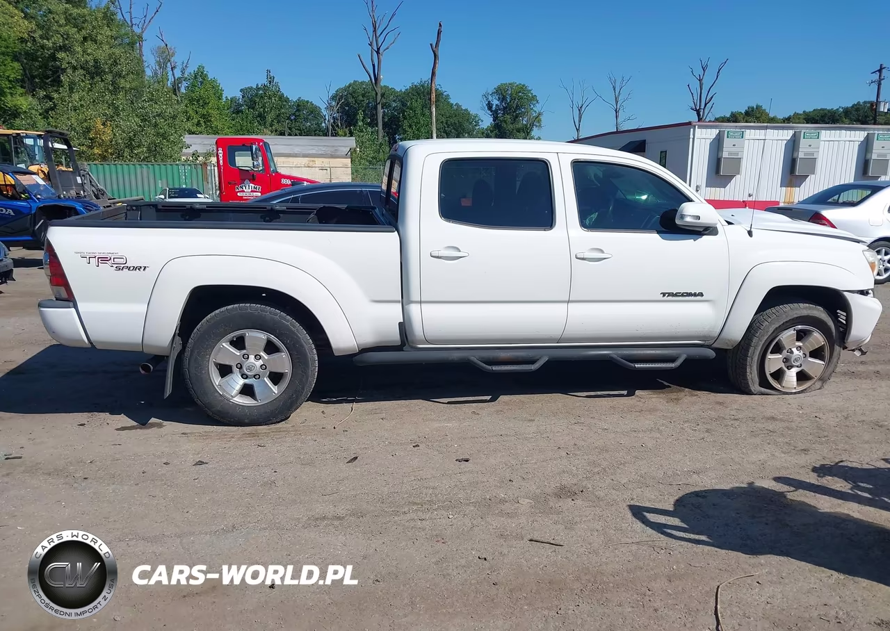 2013 Toyota Tacoma Base V6 VIN:3TMMU4FN4DM060348 - 13